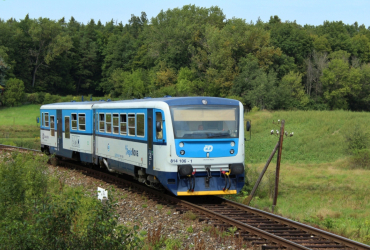 výluka na trati Hradec Králové- Hněvčeves